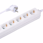 GRUNDIG Elosztó 6-os 3x1.5mm; 1.5m; 18.3x5x5cm 