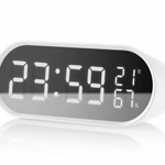 Hyundai ébresztőóra, fehér
Beltéri hőmérséklet és páratartalom mérés, automatikus fényerő-beállítás, USB-kimenet külső eszközök töltéséhez, SNOOZE, AAA elemekkel vagy adapterrel működtetve thumbnail 4
