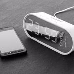 Hyundai ébresztőóra, fehér
Beltéri hőmérséklet és páratartalom mérés, automatikus fényerő-beállítás, USB-kimenet külső eszközök töltéséhez, SNOOZE, AAA elemekkel vagy adapterrel működtetve thumbnail 3