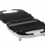 Szedvics sütő ETA Tampo 4156 90000, 3 v 1
ETA Tampo 3 az 1-ben – szendvicssütő, gofrisütő, grill. 3 cserélhető lappal, tapadásmentes felülettel és egyedülálló biztonsági kapcsolóval felszerelt. thumbnail 4