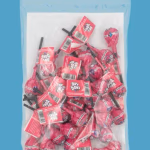 OKI DOKI KIDS cukormentes, eper ízű étrend-kiegészítő nyalóka 9-féle vitaminnal és cinkkel (édesítőszerekkel) thumbnail 2